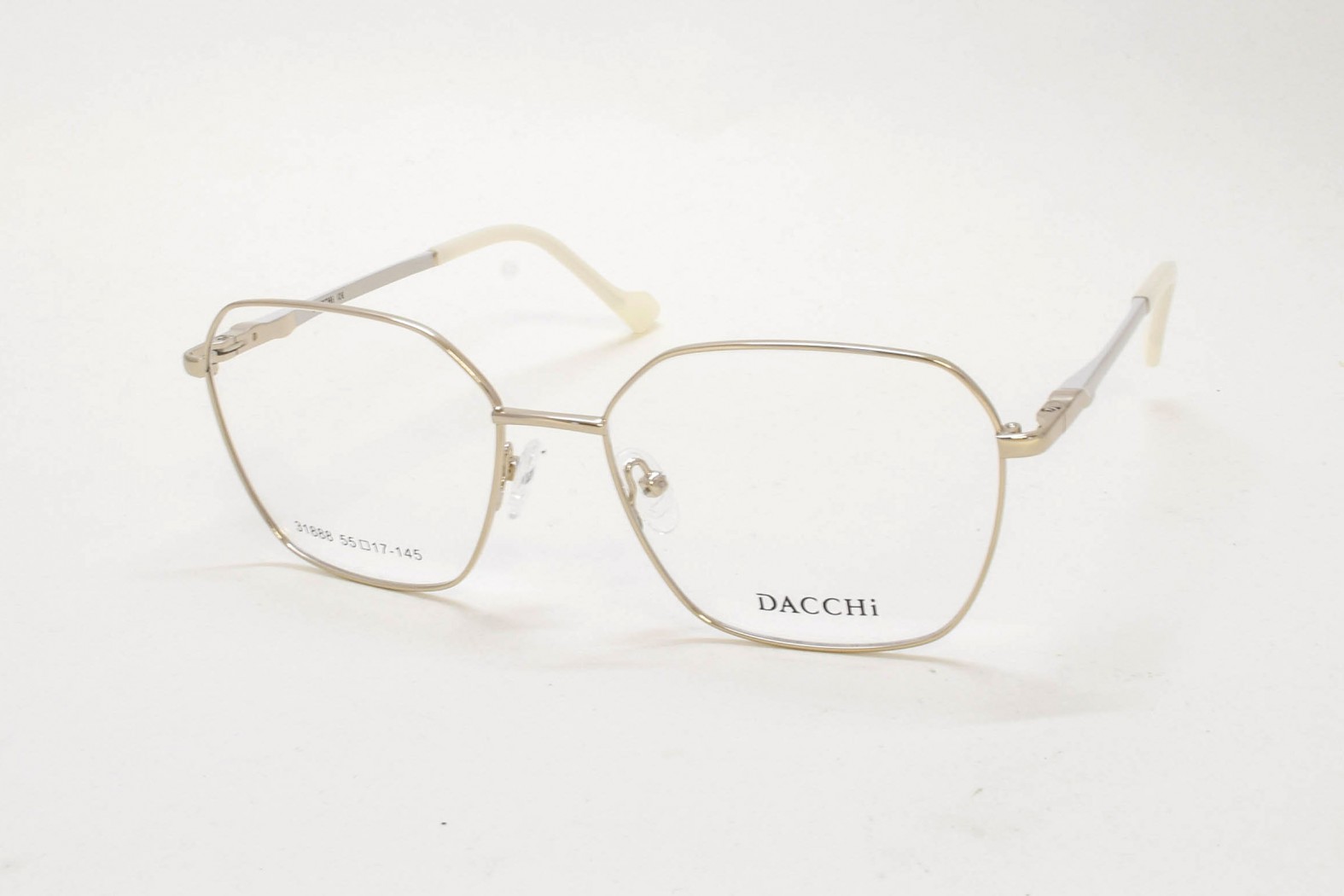 DACCHI 31888 С8
